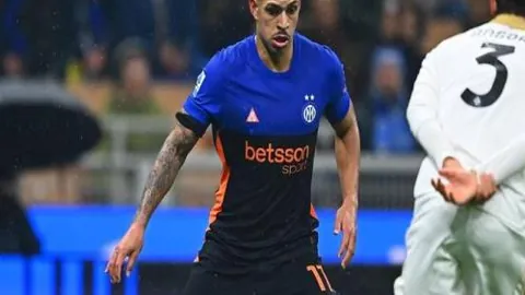 公牛众将齐飞，连破黄蜂防线止住连败颓势，基迪三双闪耀，米勒高效贡献21分6板